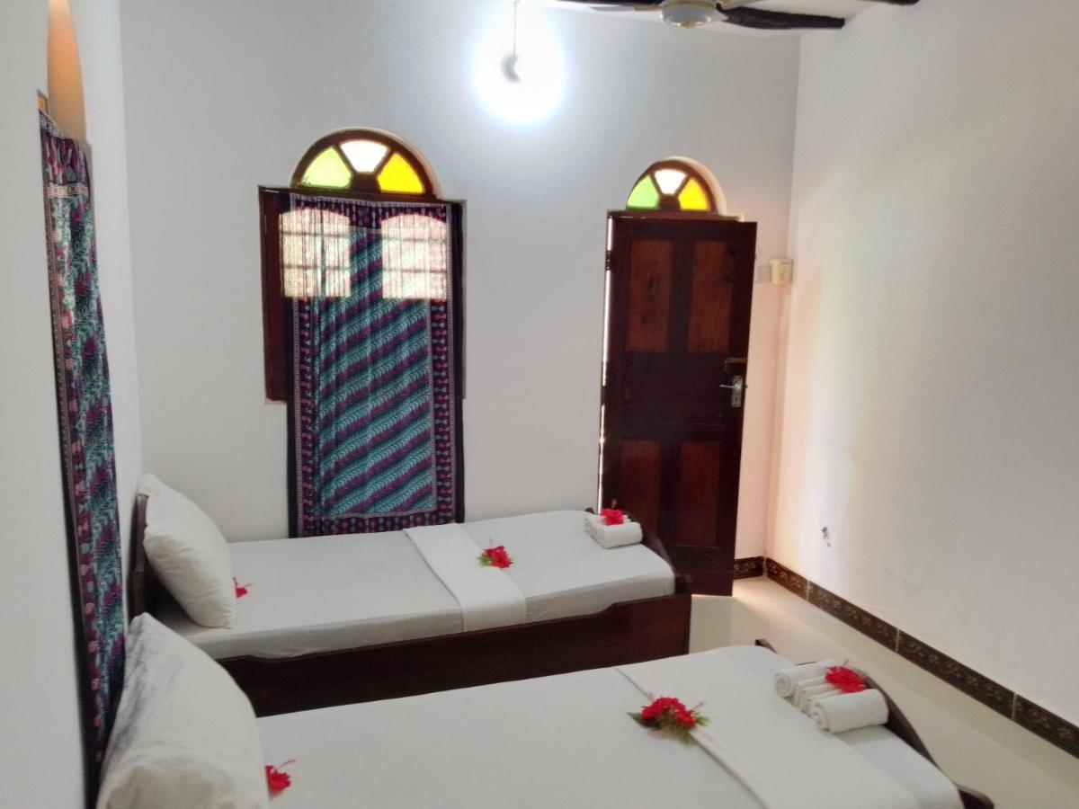 H & H Bungalows Nungwi Esterno foto