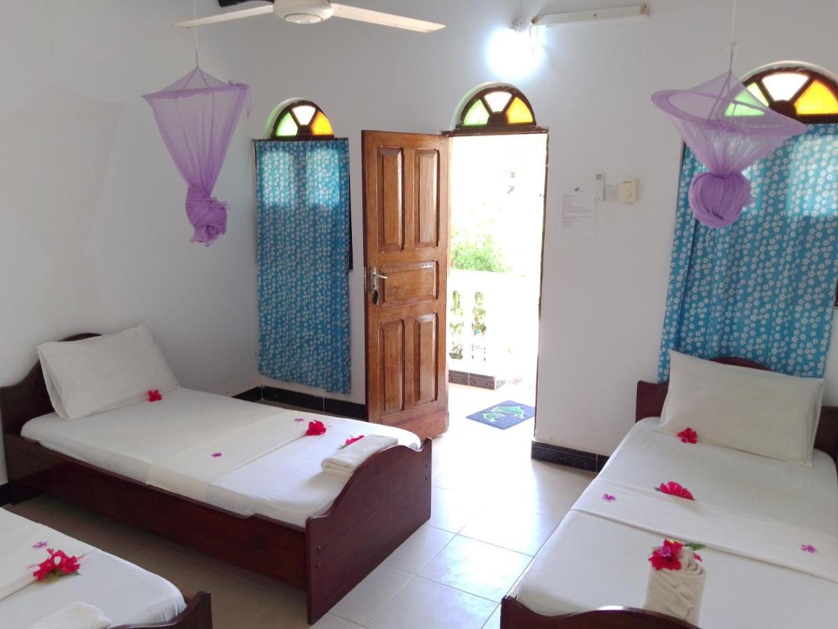 H & H Bungalows Nungwi Esterno foto