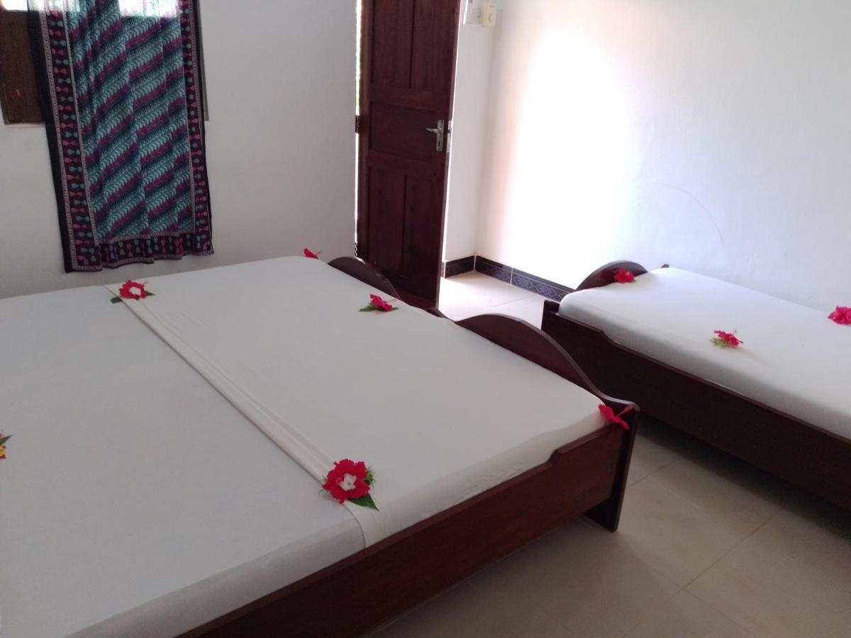 H & H Bungalows Nungwi Esterno foto